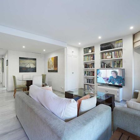1104 First Line Beach Apartment Golden Beach Pool ماربيا المظهر الخارجي الصورة
