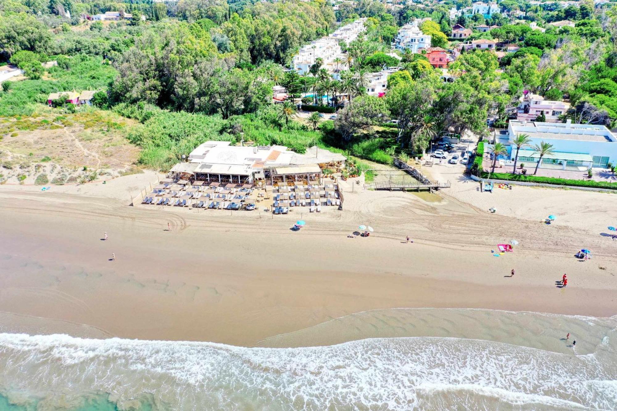 1104 First Line Beach Apartment Golden Beach Pool ماربيا المظهر الخارجي الصورة