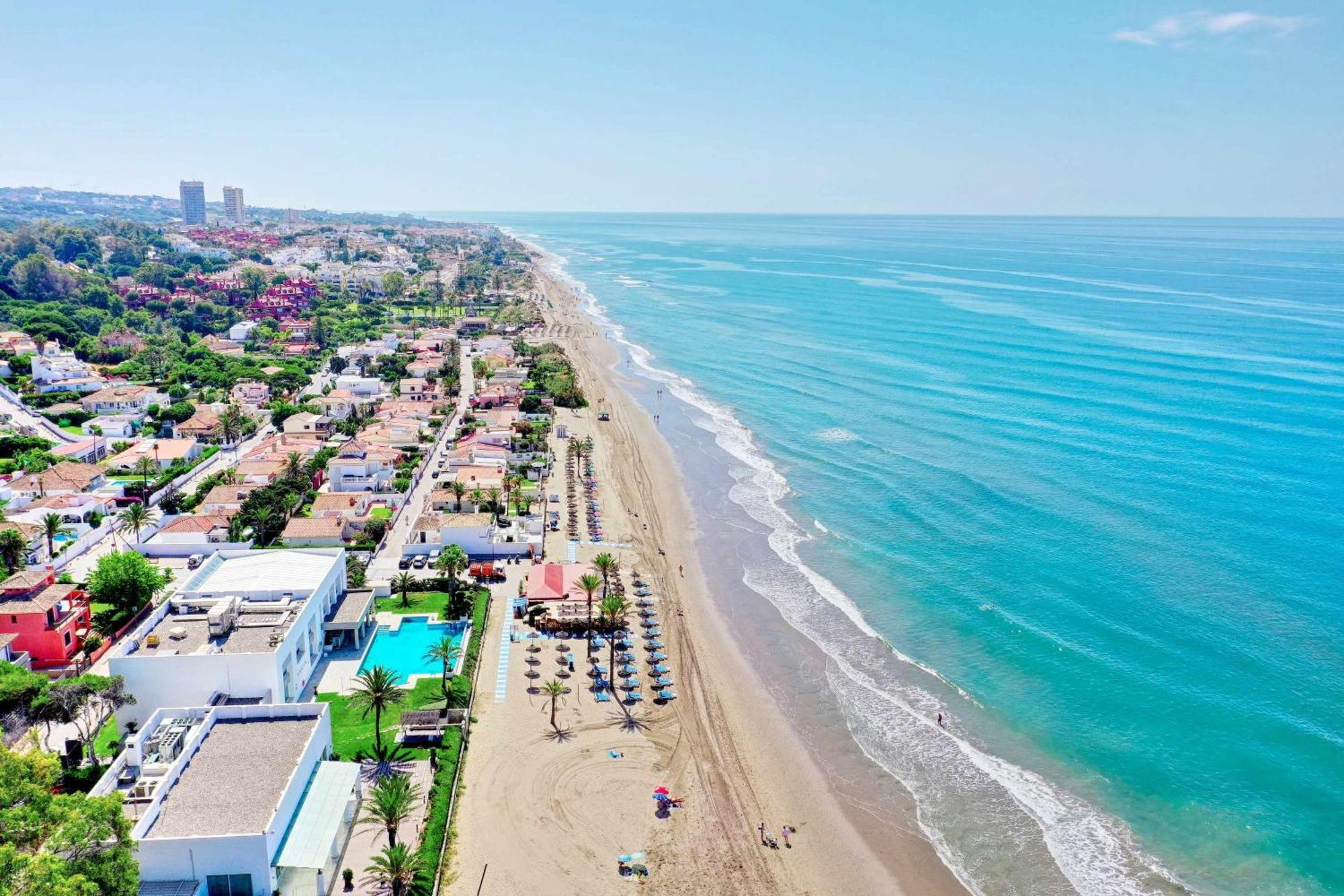 1104 First Line Beach Apartment Golden Beach Pool ماربيا المظهر الخارجي الصورة